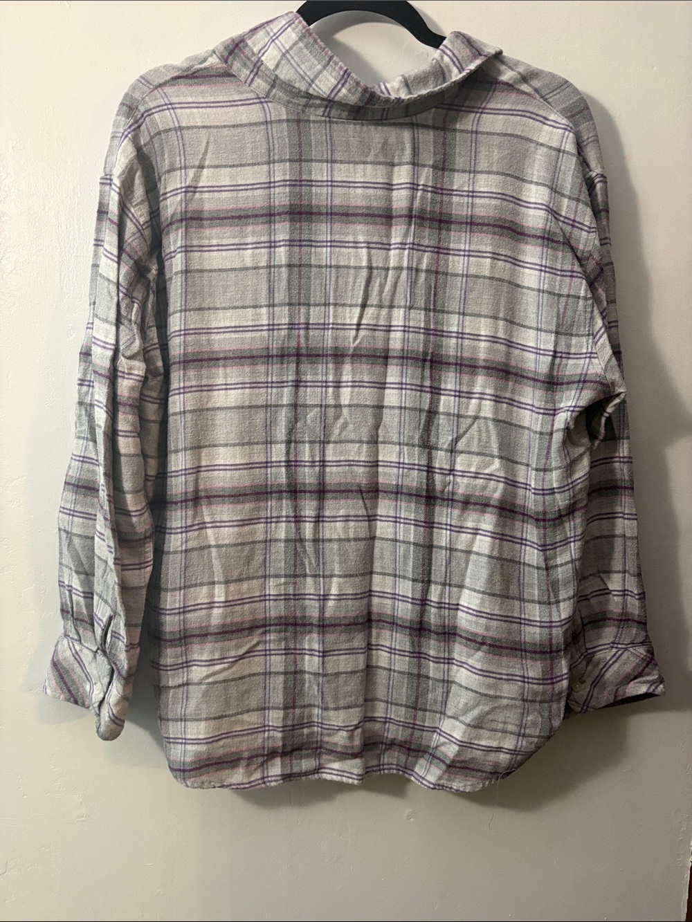 Ralph Lauren Light Gray and Purple Plaid Casual Button-Down Shirt - Picture 4 of 5